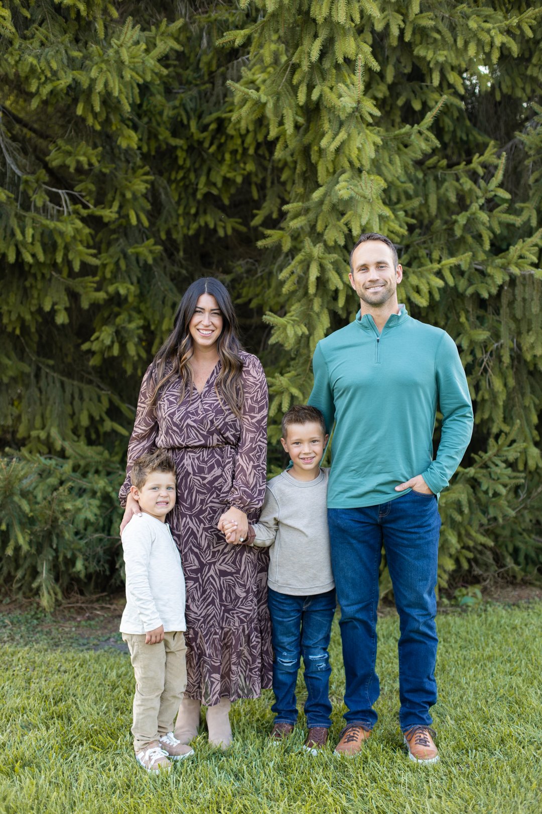 1726871901 984 What to Wear For Fall Family Photos