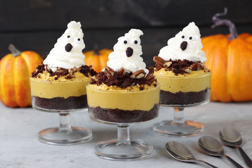 1728155290 971 Ghostly Pumpkin Spice Mousse Cups