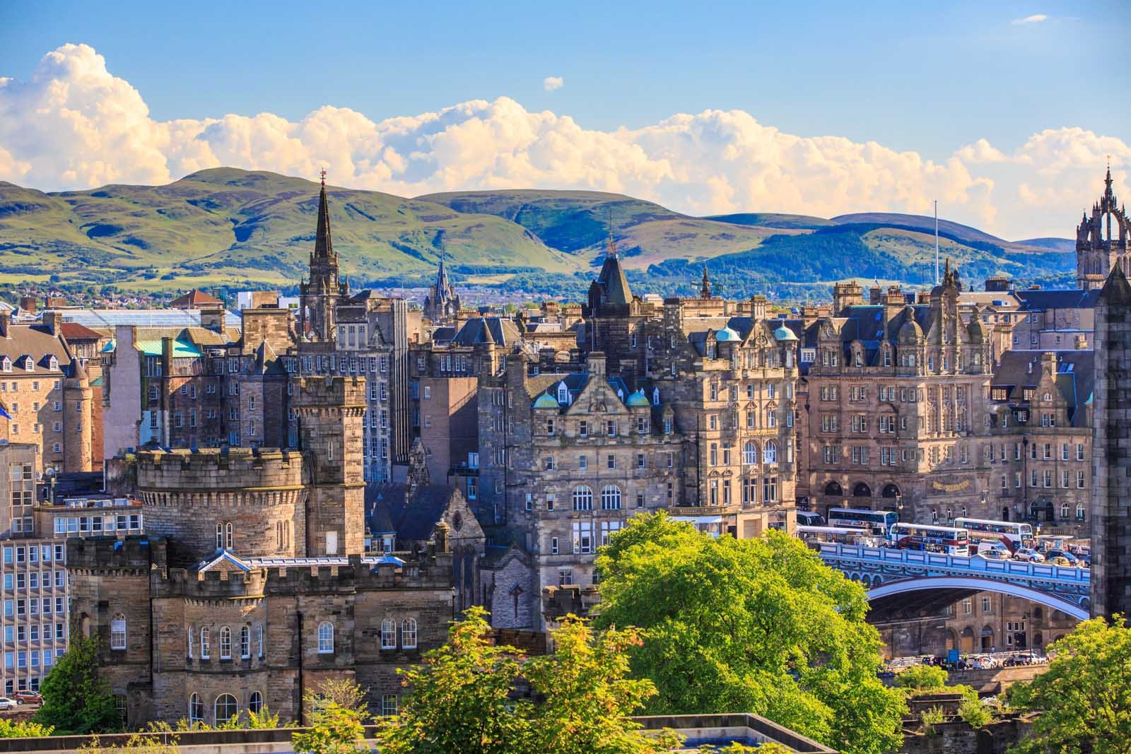 beautiful cities to visit in europe edinbrugh